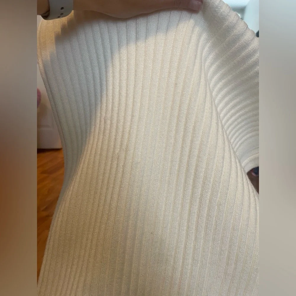 White Ribbed Knit Two-Piece Set - Picture 4 of 4